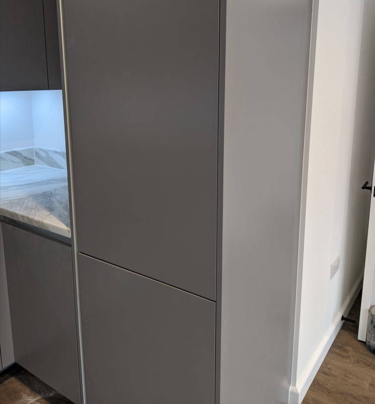 Kitchen Doors Limehouse repair 1 adjusted Scratched and chipped kitchen cabinet door repair